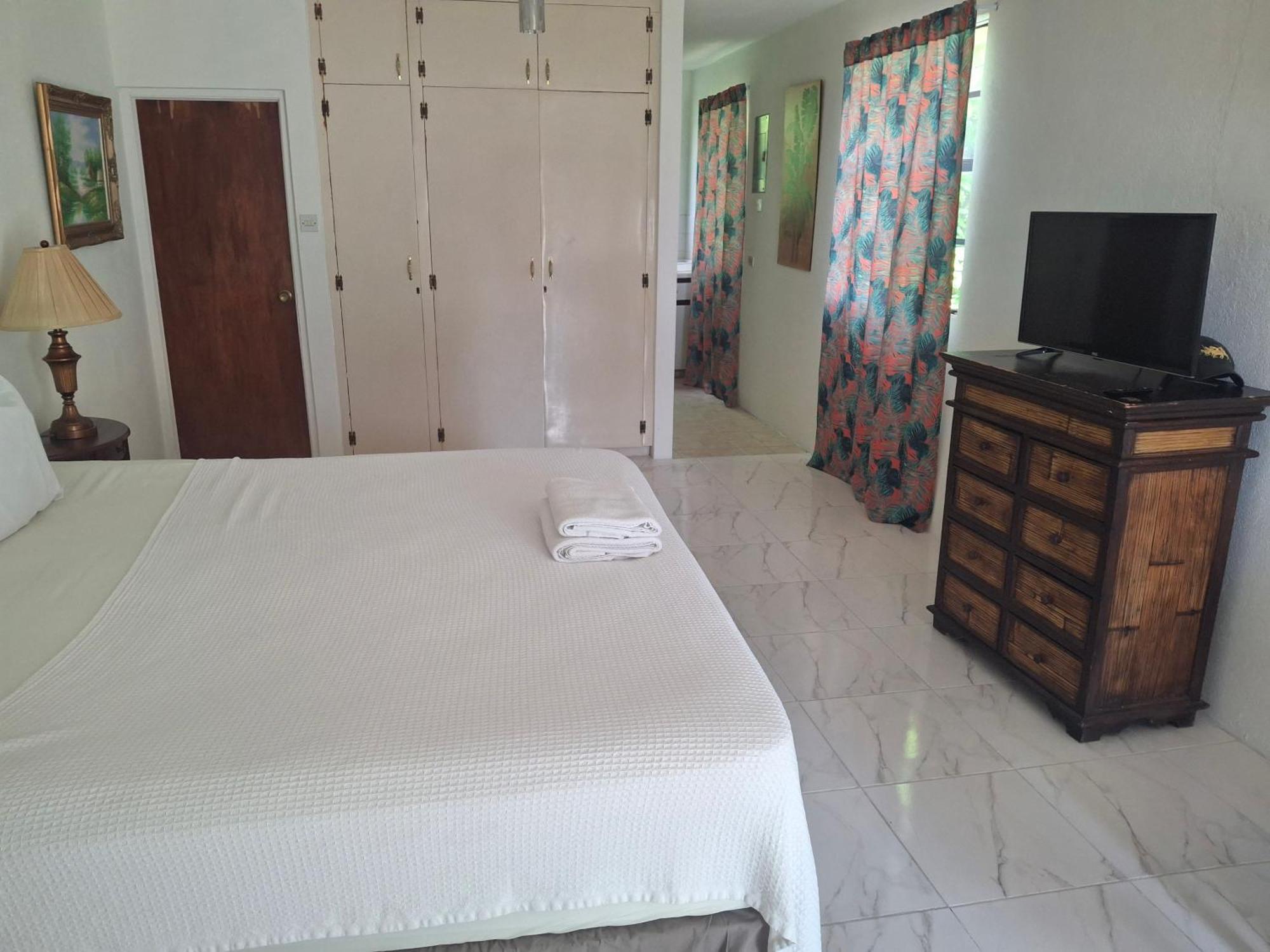 Ocean View Apartments Bridgetown Cameră foto